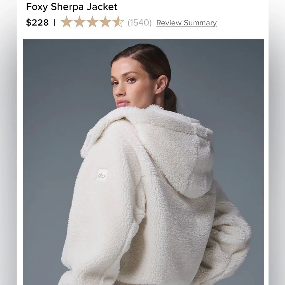 ALO yoga foxy sherpa jacket 🤍 - Picture 3 of 3
